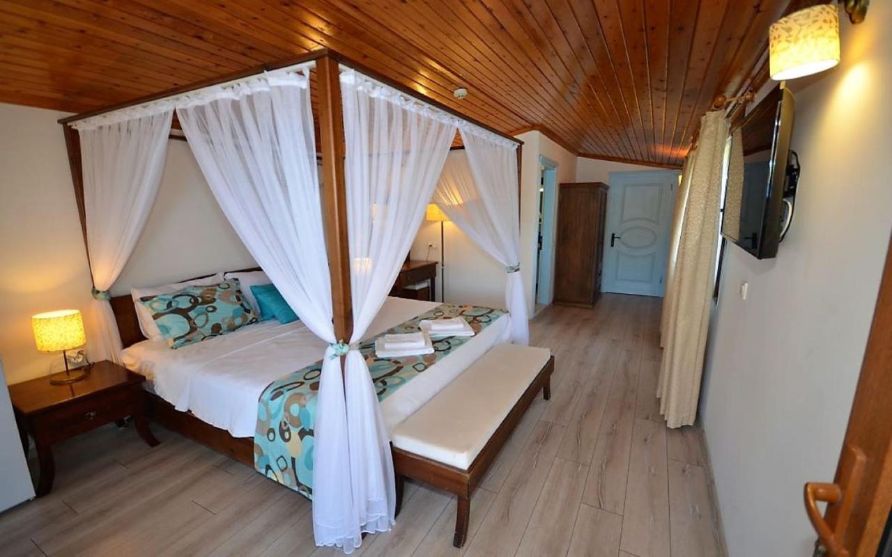 Aphrodite Hotel בוזבורון מראה חיצוני תמונה