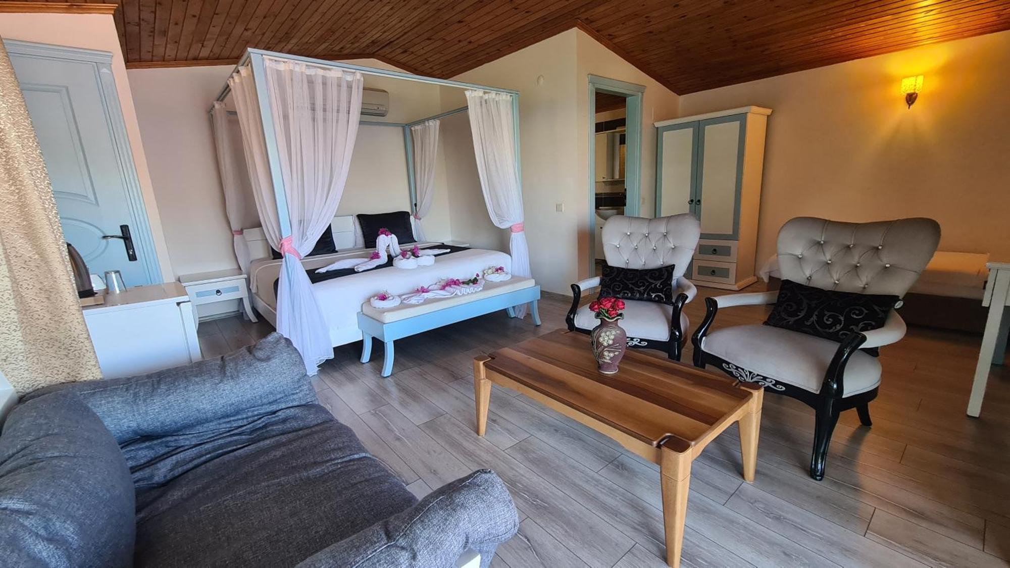 Aphrodite Hotel בוזבורון מראה חיצוני תמונה
