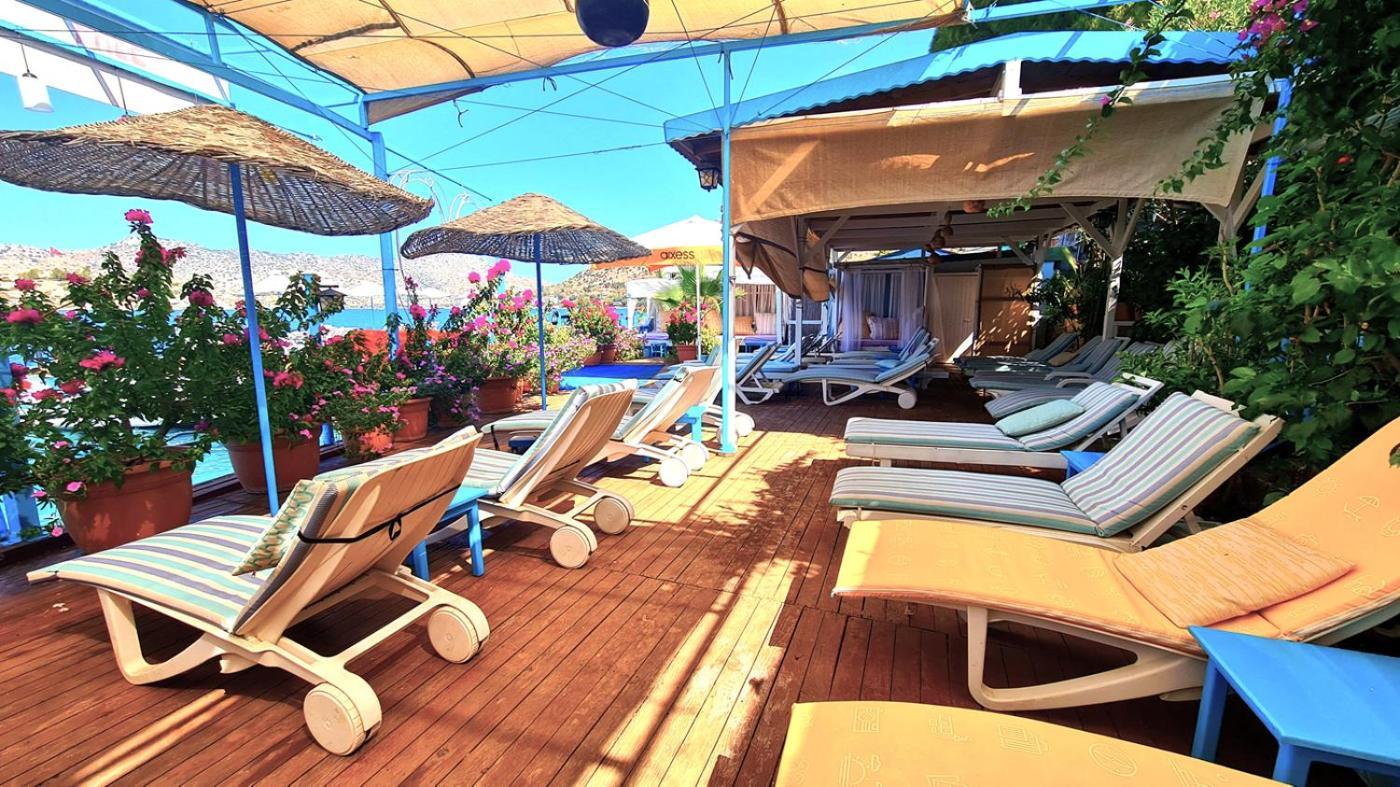 Aphrodite Hotel בוזבורון מראה חיצוני תמונה